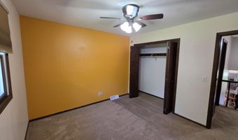 38608 129th St, Aberdeen, SD 57401