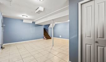 6201 LONE OAK Dr, Bethesda, MD 20817