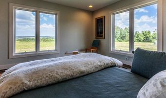 1370 Moonlight Rd, Appomattox, VA 24522