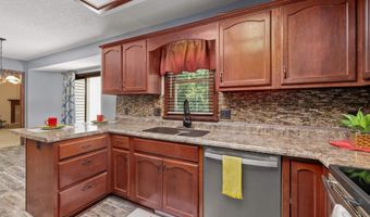 2312 Northgate Blvd, Auburn, IN 46706