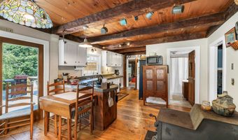 88 Harriman Hill Rd, Raymond, NH 03077