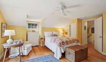 2473 Mt Hope Rd, Dodgeville, WI 53533