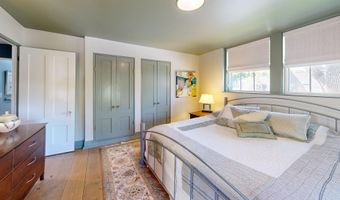 75 Court St, Belfast, ME 04915