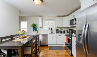 1065 Bedford St, Abington, MA 02351