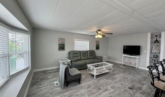 805 Wren Cir, Barefoot Bay, FL 32976
