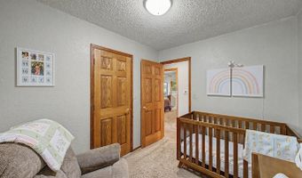 2349 Lakeview Dr, Ames, IA 50010