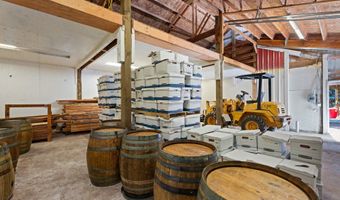 21338 OAK Ln, Aurora, OR 97002