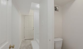 7607 MARYKNOLL Ave, Bethesda, MD 20817