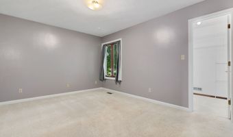 361 Country Woods Dr, Indianapolis, IN 46217