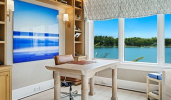25 Tokeneke Trl, Darien, CT 06820