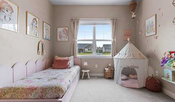 2066 W HERON Ln, Appleton, WI 54913
