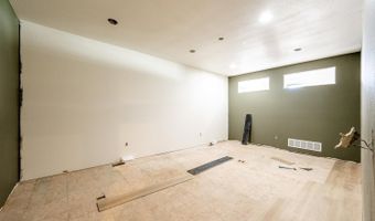 33 N Main St, Buffalo, WY 82834