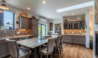 1342 11TH St, Bandon, OR 97411