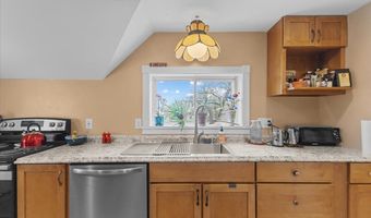 42-44 Oak St, Burlington, VT 05401
