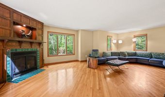 104 Barnes Hill Rd, Burlington, CT 06013