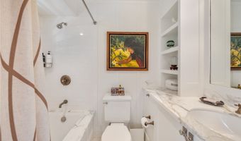 1586 Mokulua Dr, Kailua, HI 96734