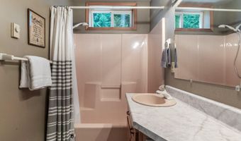 512 River Dr, Clark Fork, ID 83811
