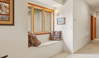 611 Forest St, Ashland, OR 97520
