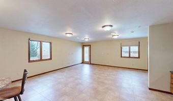317 E 1st St, Arthur, IA 51431