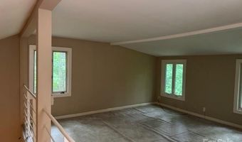 1451 Blueberry Ln, Charlotte, NC 28226