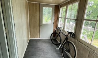45 Greenway N, Albany, NY 12208