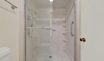 6050 Henderson Dr 16, La Mesa, CA 91942
