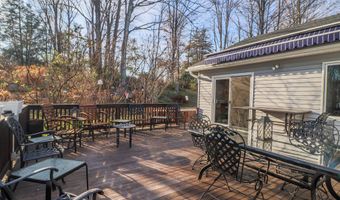 73 A Long Meadow Hill Rd, Brookfield, CT 06804