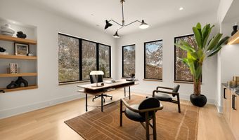 6916 CARMICHAEL Ave, Bethesda, MD 20817