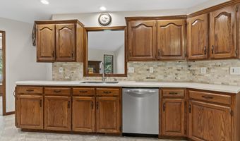 1965 W Cardinal Ln, Aurora, MO 65605
