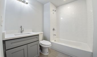 827 LINDEN St W, Allentown, PA 18101