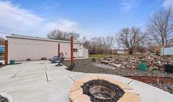 317 7th St, Benton City, WA 99320
