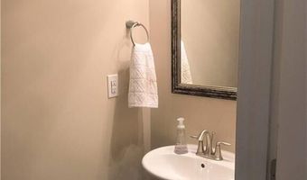 1055 HAMPTON OAKS Dr, Alpharetta, GA 30004