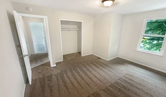 6766 Wimbledon Dr, Zionsville, IN 46077