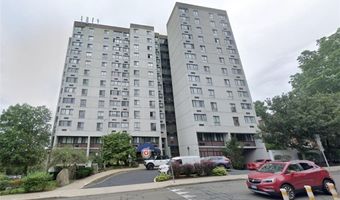 60 Strawberry Hill Ave L4, Stamford, CT 06902