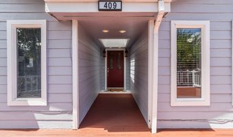 409 PACIFIC Ave, Brookings, OR 97415