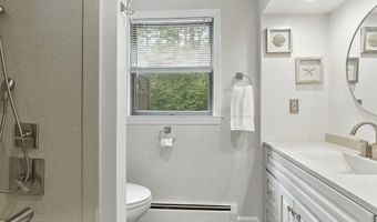 41 Tercentennial Dr, Billerica, MA 01821