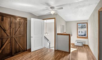 109 W Cline St, Aurora, MO 65605