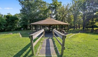 4049 COLUMBIA Pike, Arlington, VA 22204