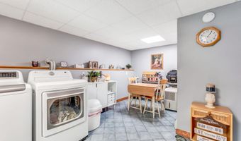 1391 Turner St, Auburn, ME 04210