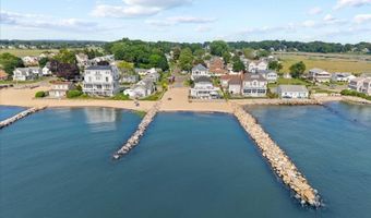5 Hammock Pkwy, Clinton, CT 06413