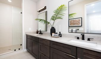 131 WARBURTON St, Alexandria, VA 22304