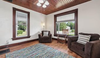 107 W High St, Ashley, OH 43003