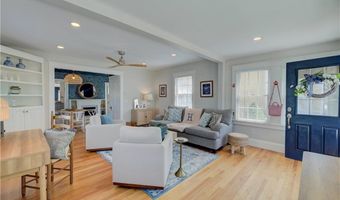 220 Narragansett Ave, Barrington, RI 02806