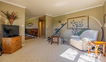 14 Beacon Dr, Cody, WY 82414