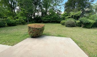 10001 WOODHILL Rd, Bethesda, MD 20817