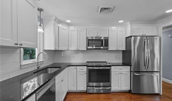 66 Mawney St, East Greenwich, RI 02818