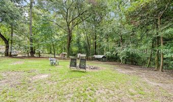 8 Billy Hill Rd, Beaufort, SC 29906