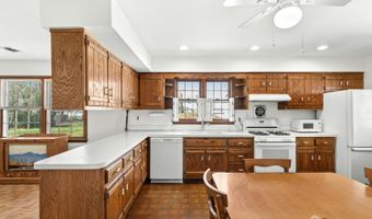 181 Demorest Ave, Avenel, NJ 07001