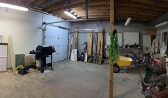 1913 Wayside Ln, Ava, MO 65608