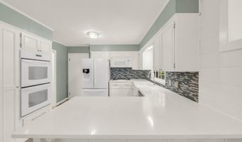 209 Noblitt St, Albertville, AL 35950